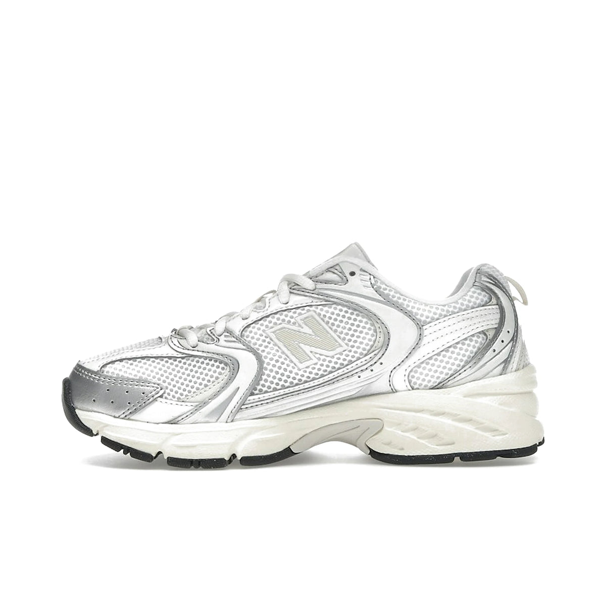 New Balance 530 in silver metallic and linen, textile construction – image 3 of 4
