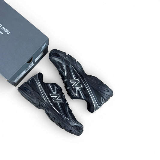 New Balance 740v2 Black Grey Silver U740BM2 – brand new with original box