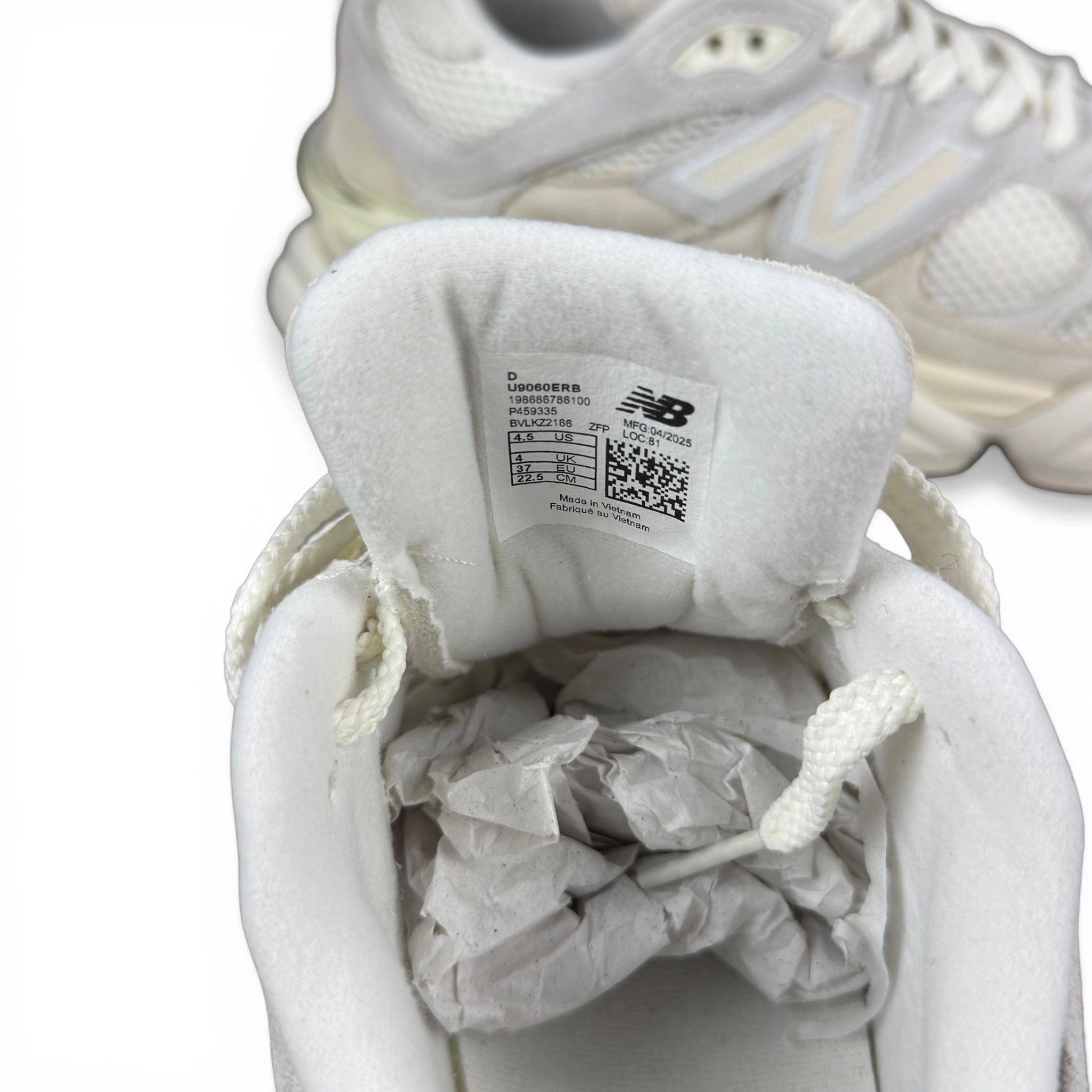 New Balance 9060 Angora Sea Salt U9060ERB – EU 37, brand new with original box