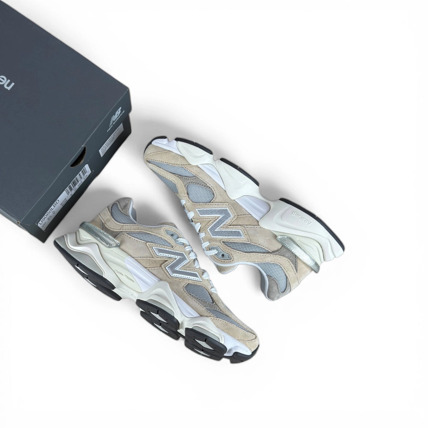 New Balance 9060 Incense Raincloud Arid Stone U9060LBD – EU 39.5, brand new with original box