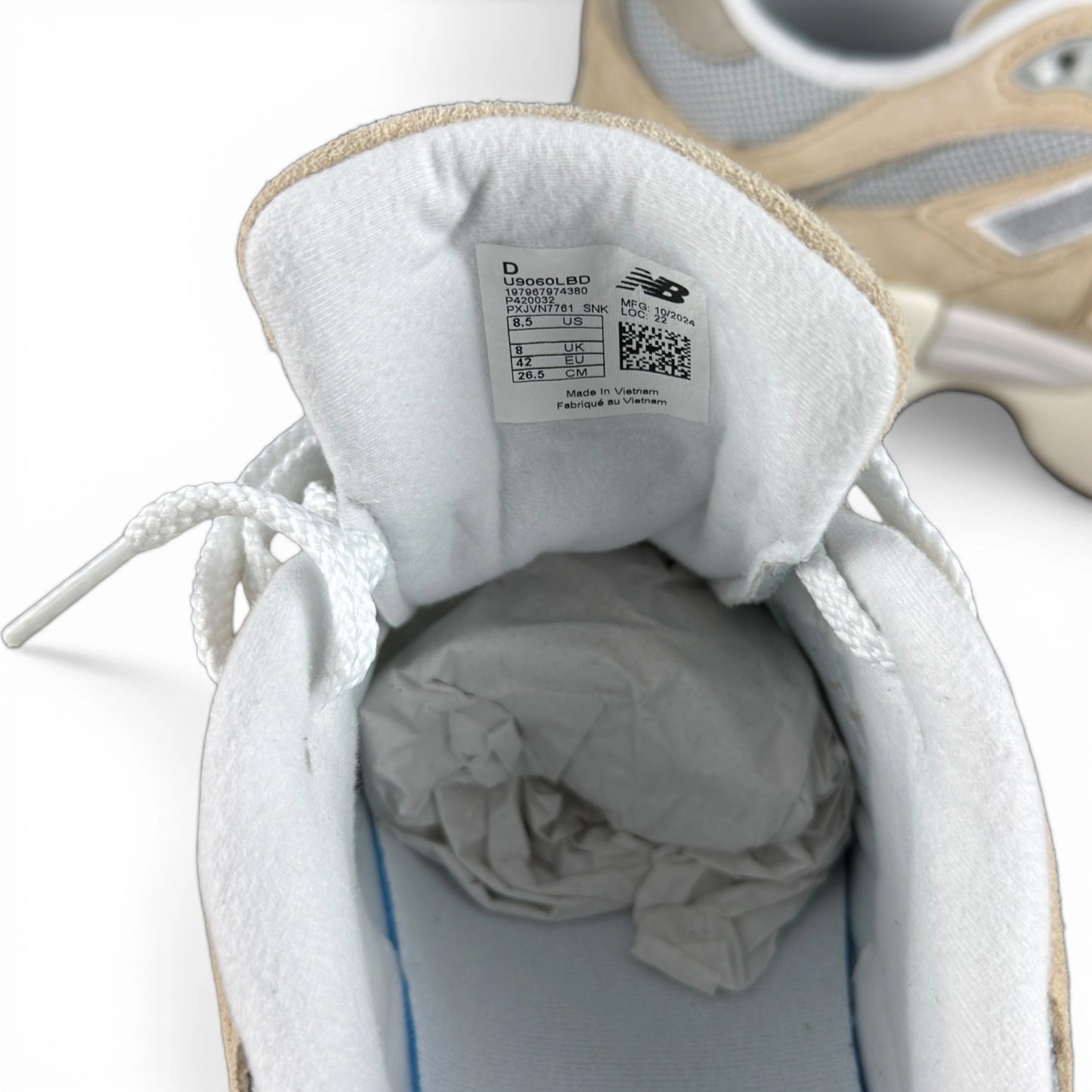 New Balance 9060 Incense Raincloud Arid Stone U9060LBD – EU 42, brand new with original box